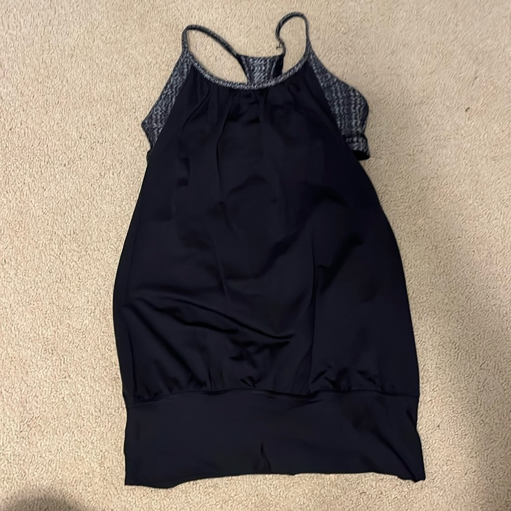 Lululemon athletica built in bra tank top